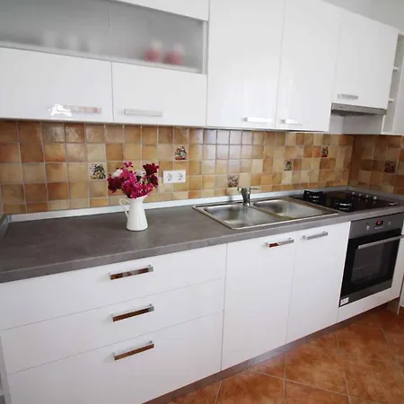 In - Istrien 31448 Vikendica *