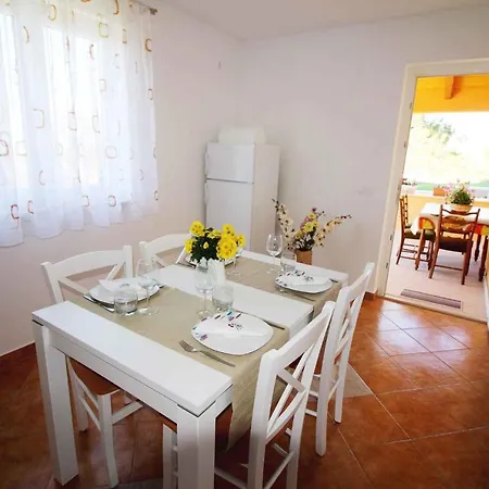 In - Istrien 31448 Vikendica