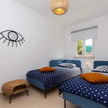 In - Istrien 31448 Vikendica *